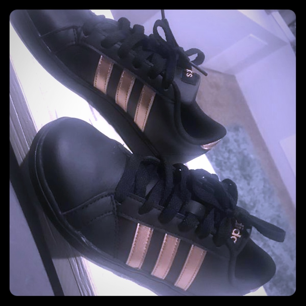 Size 1 adidas girls shoes with rose gold stripes